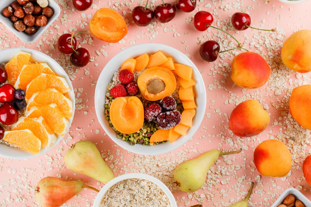 Jak wykorzystać sezonowe owoce w prostych przepisach na deser?
